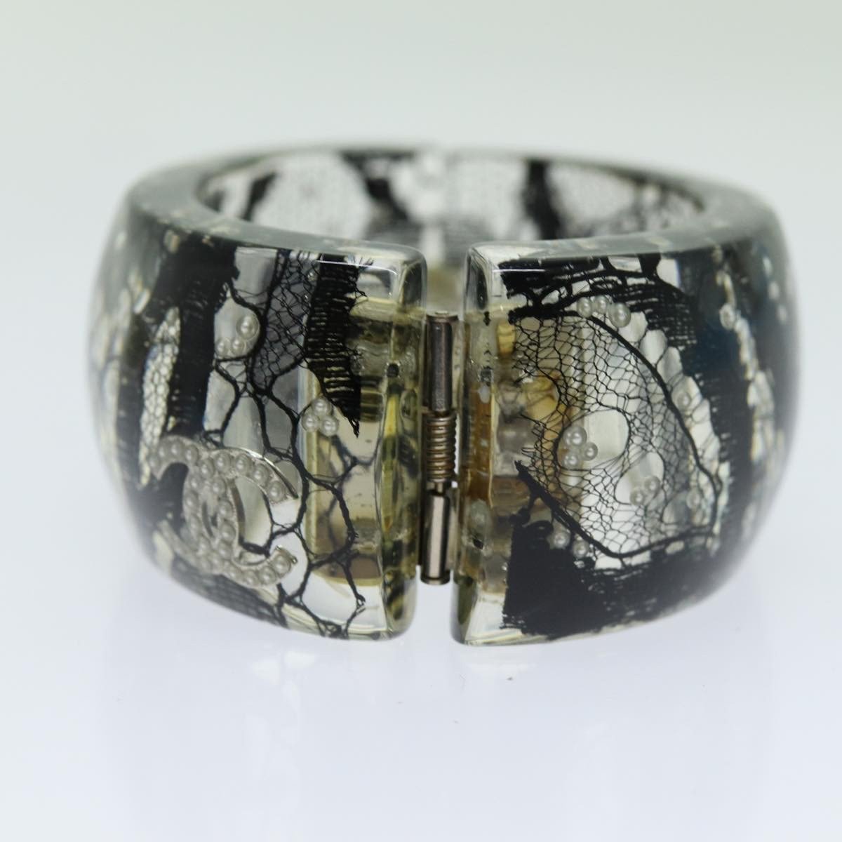 Chanel Chanel CC Hinged Bangle Bracelet Resin with Lace and Faux Pearls Zwart