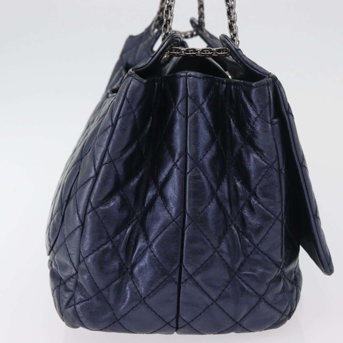 Chanel Accordion Reissue Flap Quilted Calfskin Medium Blauw
