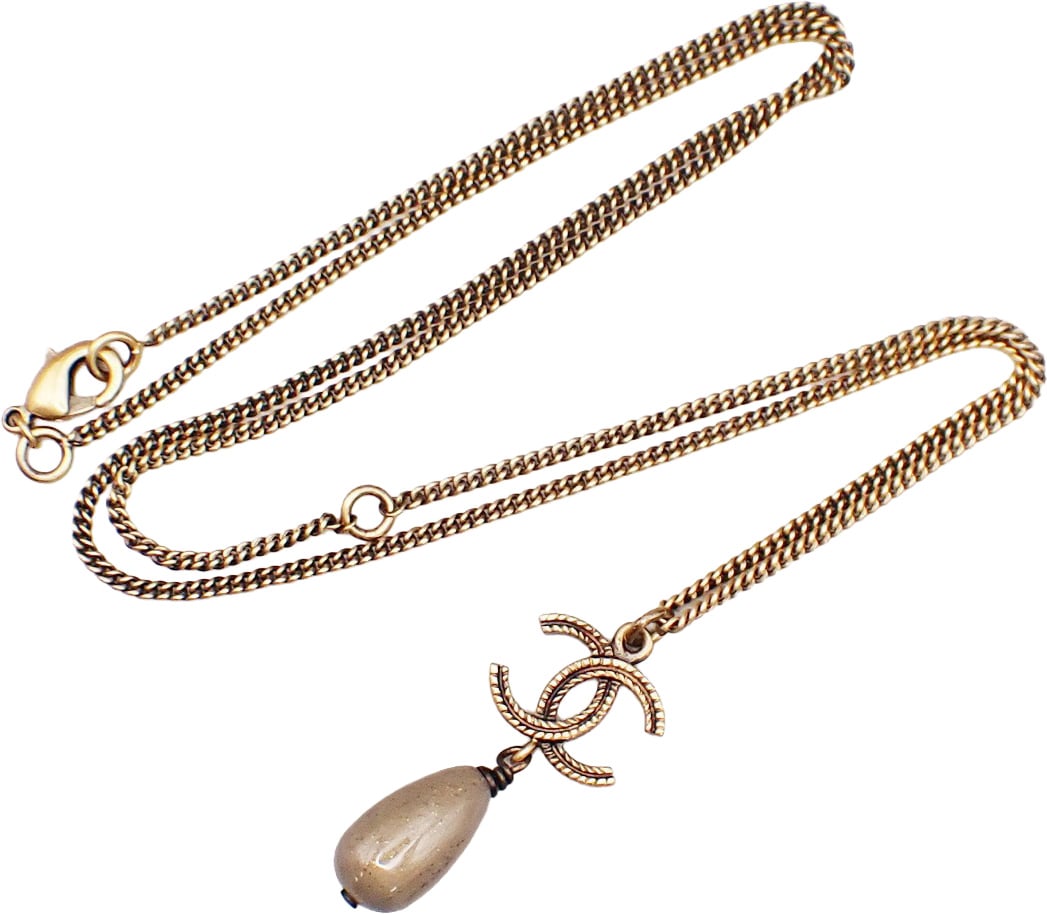 Chanel Chanel CC Drop Pendant Necklace Metal with Resin Goud