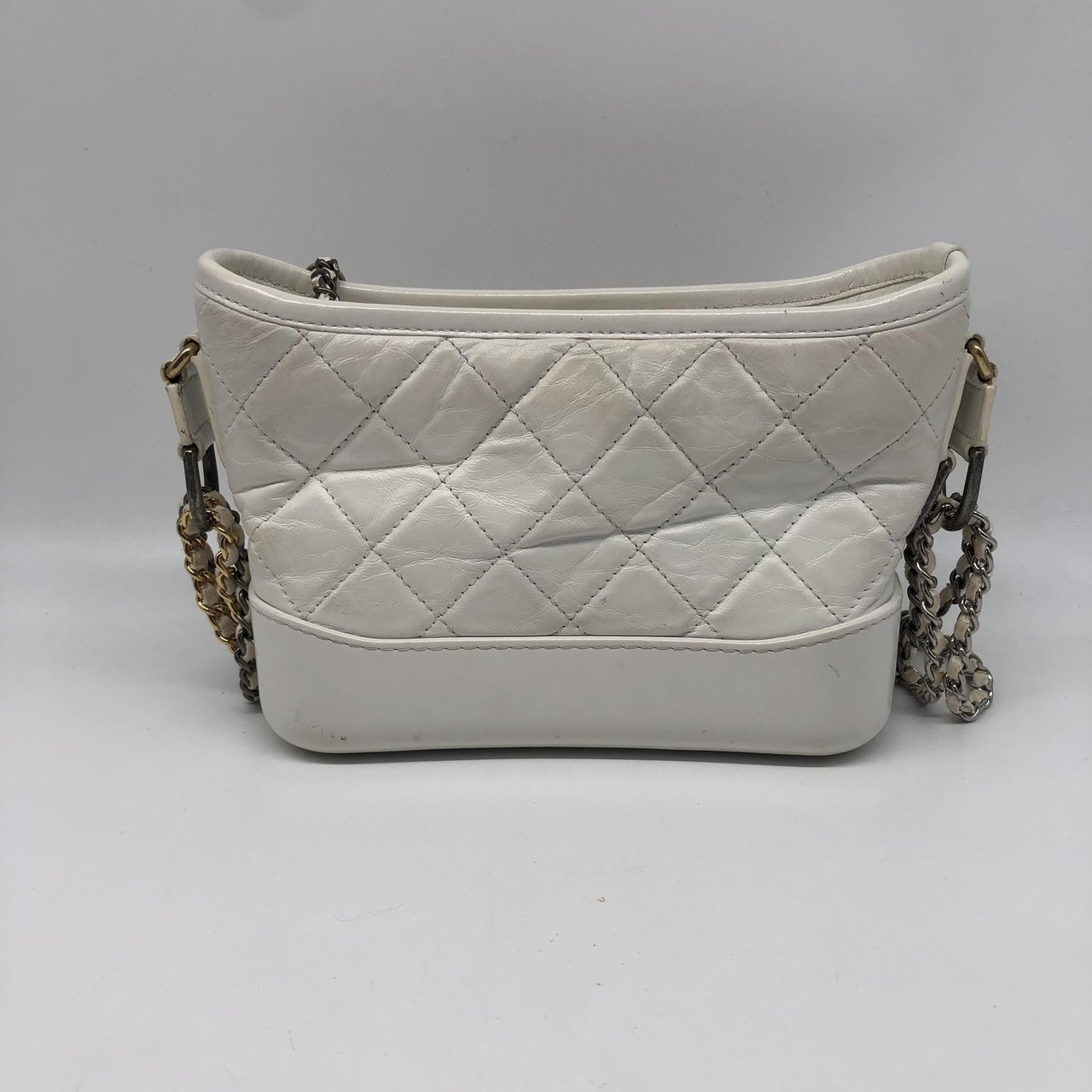 Chanel Gabrielle Hobo Quilted Aged Calfskin Small Wit