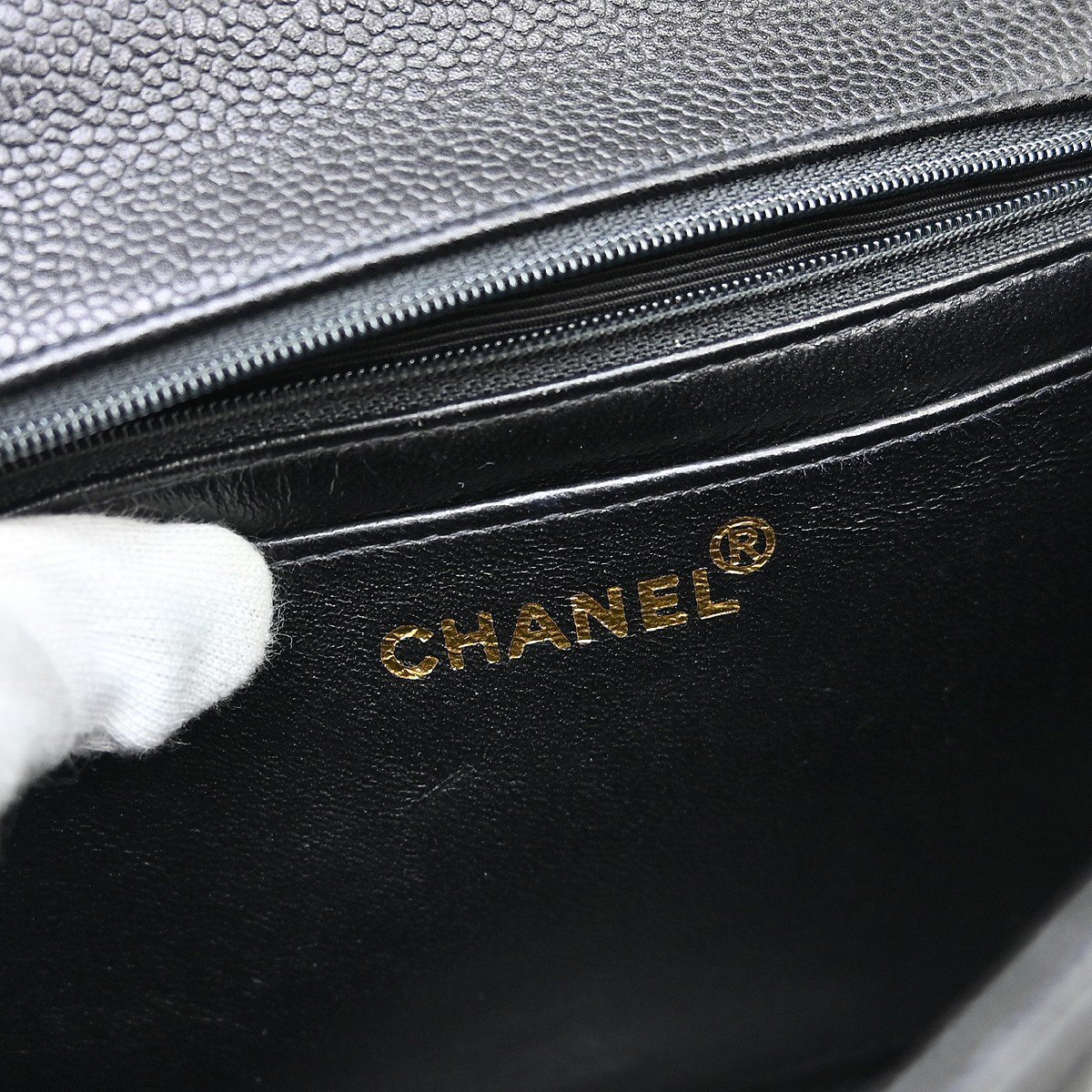 Chanel Chanel Vintage Classic Top Handle Flap Bag Quilted Caviar Medium Zwart