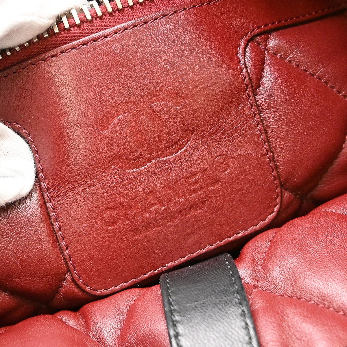 Chanel Coco Cocoon Reversible Tote Quilted Lambskin Medium Zwart