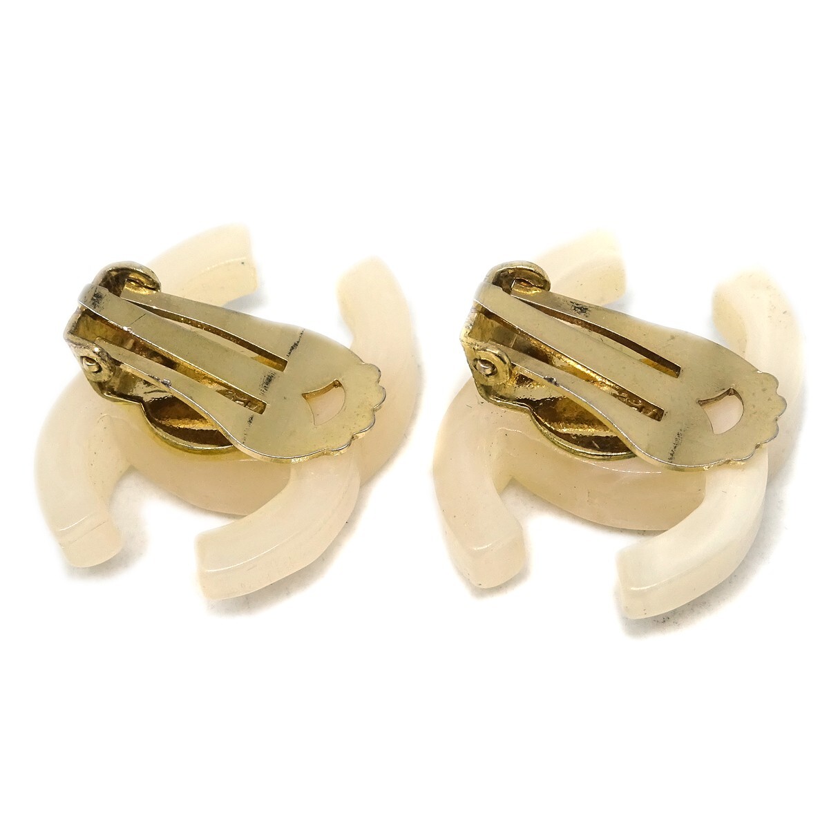Chanel Chanel CC Clip-On Earrings Metal and Resin Divers