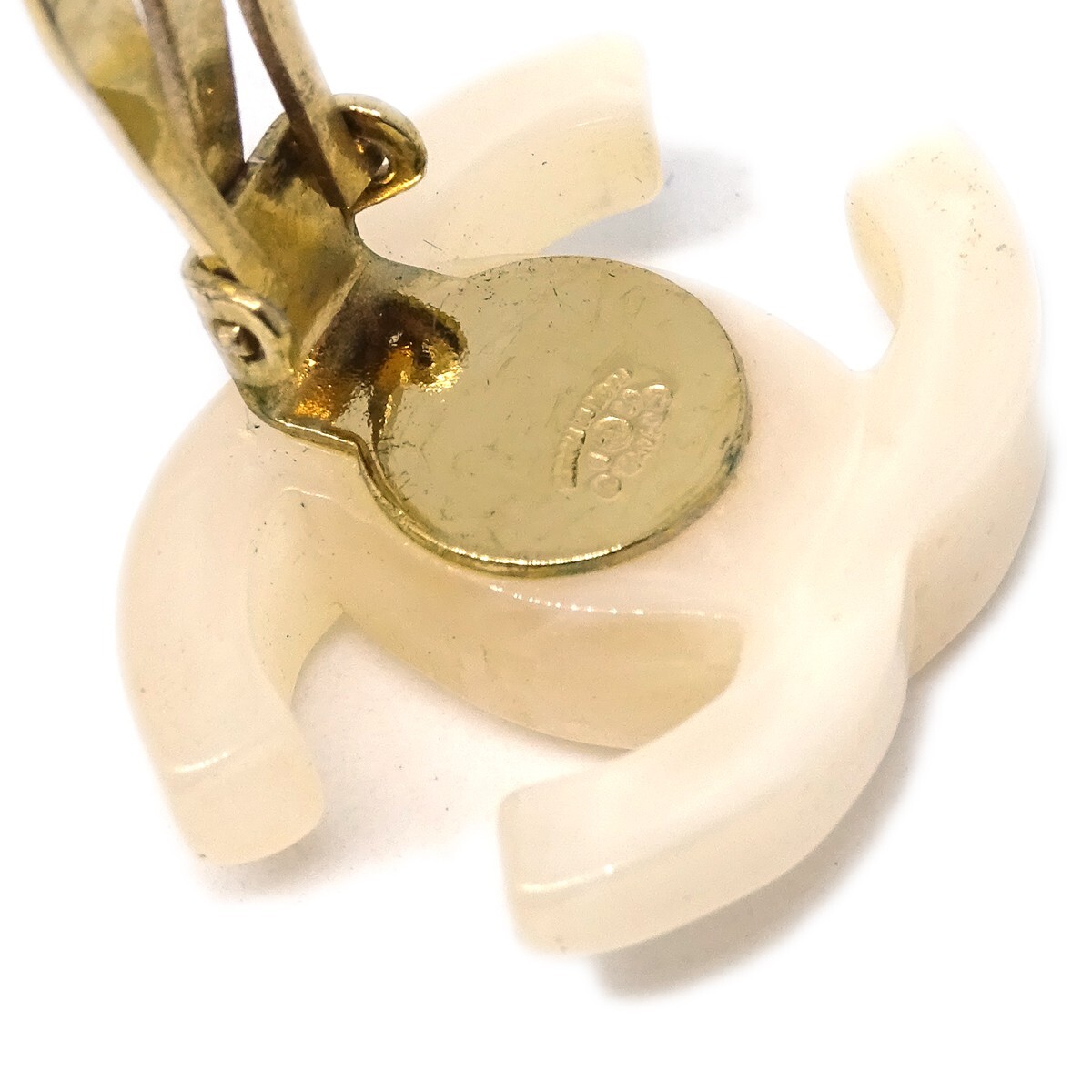 Chanel Chanel CC Clip-On Earrings Metal and Resin Divers