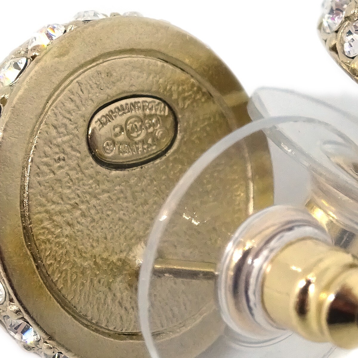 Chanel Chanel CC Logo Button Stud Earrings Metal with Crystals Roze