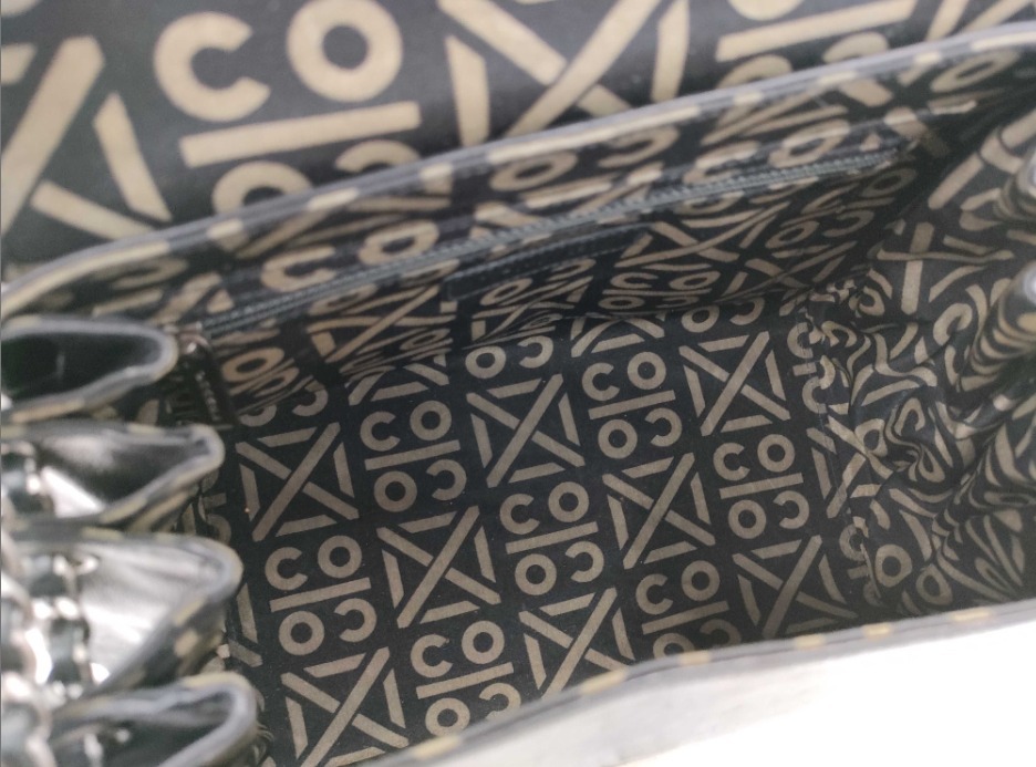 Chanel Vintage Reissue Square Flap Bag Leather Zwart