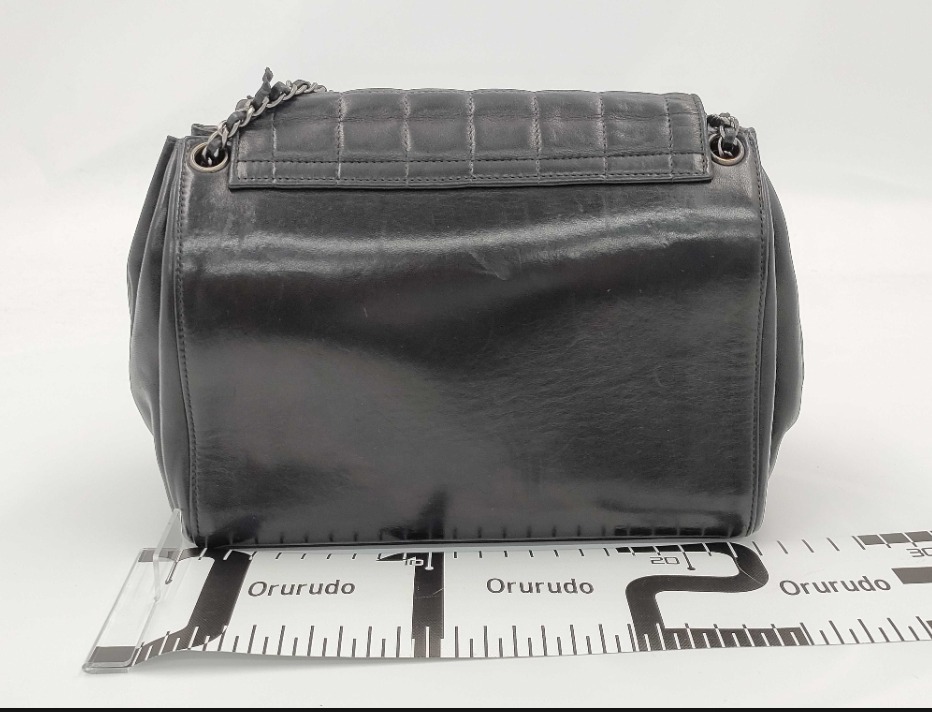 Chanel Vintage Reissue Square Flap Bag Leather Zwart