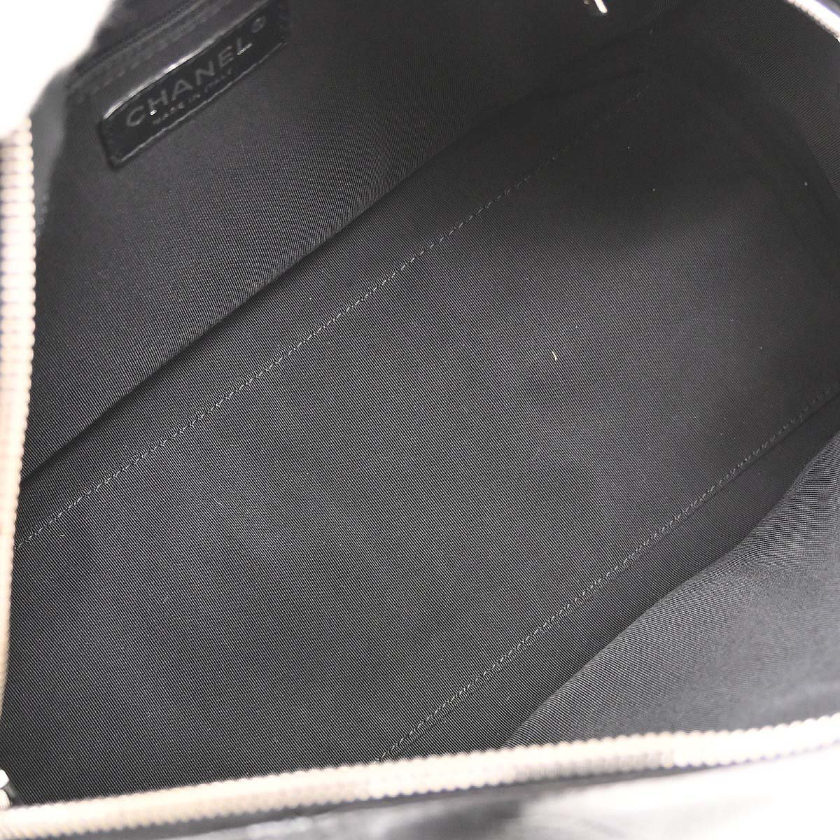 Chanel All Day Long Bowler Chevron Leather Medium Zwart