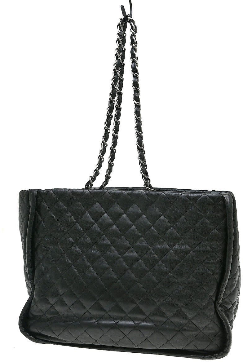 Chanel Istanbul Tote Quilted Leather Large Zwart