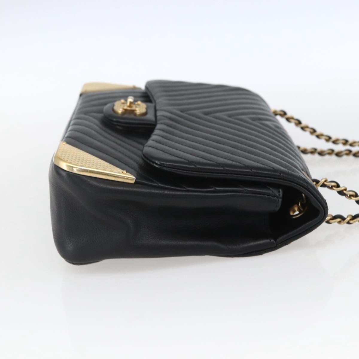 Chanel Double Chevron Flap bag Quilted Leather Medium Zwart