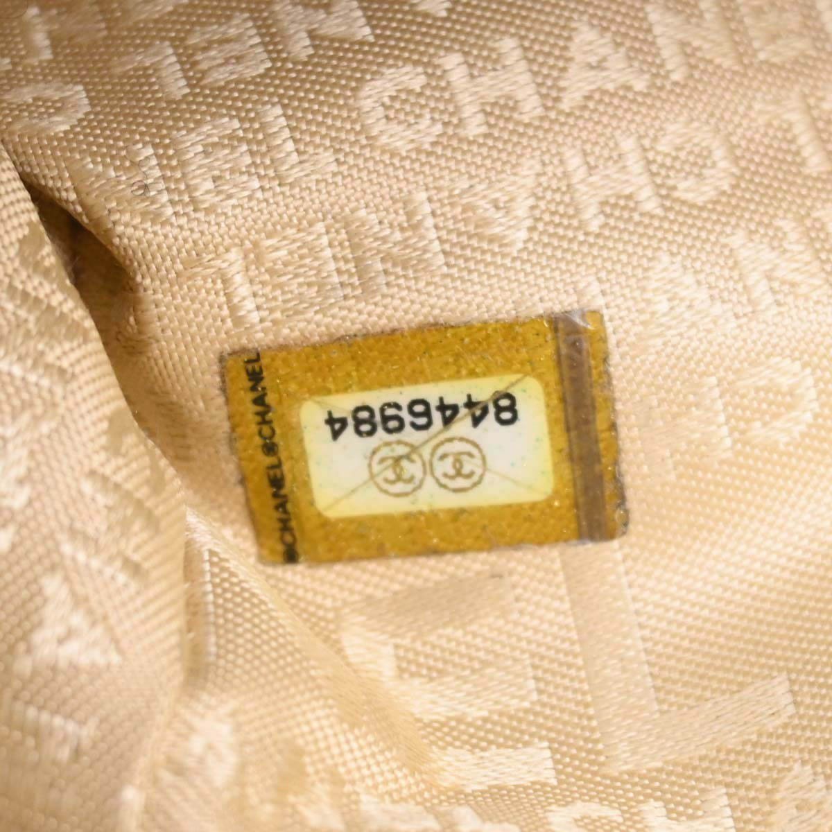 Chanel Chanel CC Bowler Leather Zwart