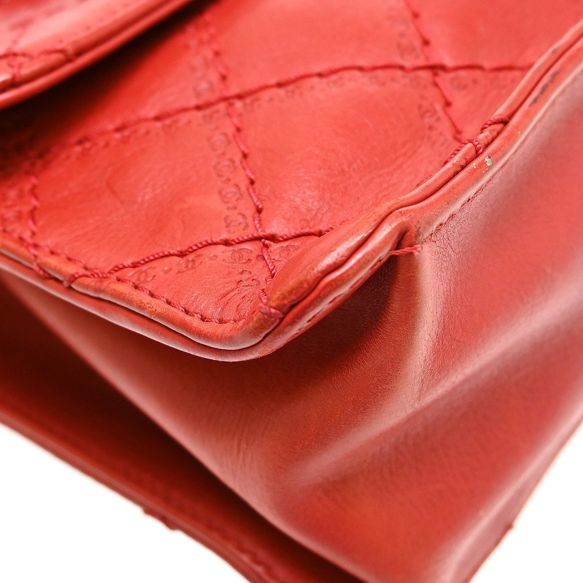 Chanel Crave Reissue Flap Quilted Calfskin Jumbo 30 x 20 x 10 Rood