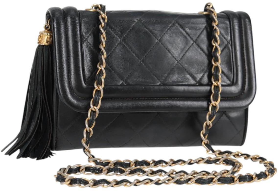Chanel Chanel Vintage Tassel Flap Bag Leather Zwart