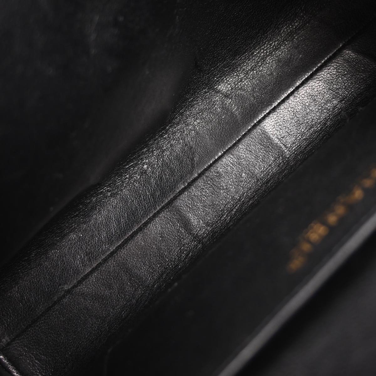 Chanel Chanel Chocolate Bar Mademoiselle Lock Chain Bag Quilted velvet Zwart