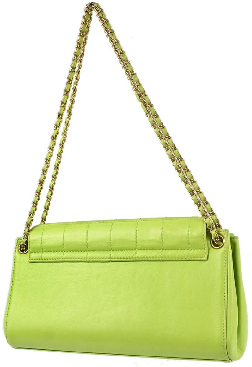 Chanel Chocolate Bar Mademoiselle Lock Chain Quilted velvet Groen