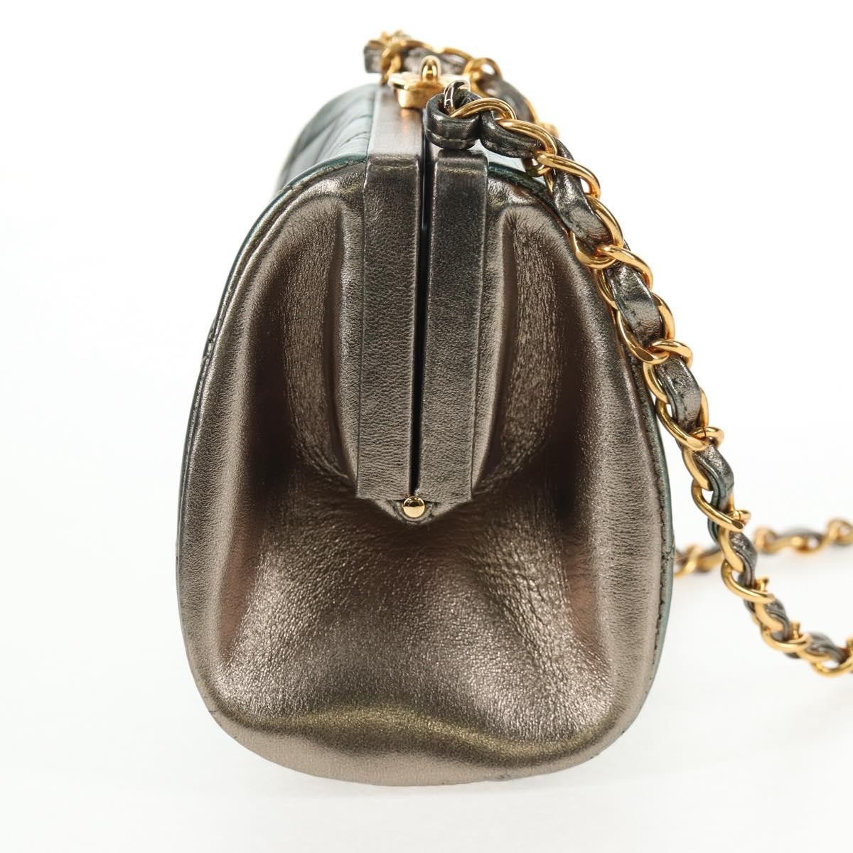 Chanel Chanel Vintage Chain Frame Bag Quilted Lambskin Small Groen