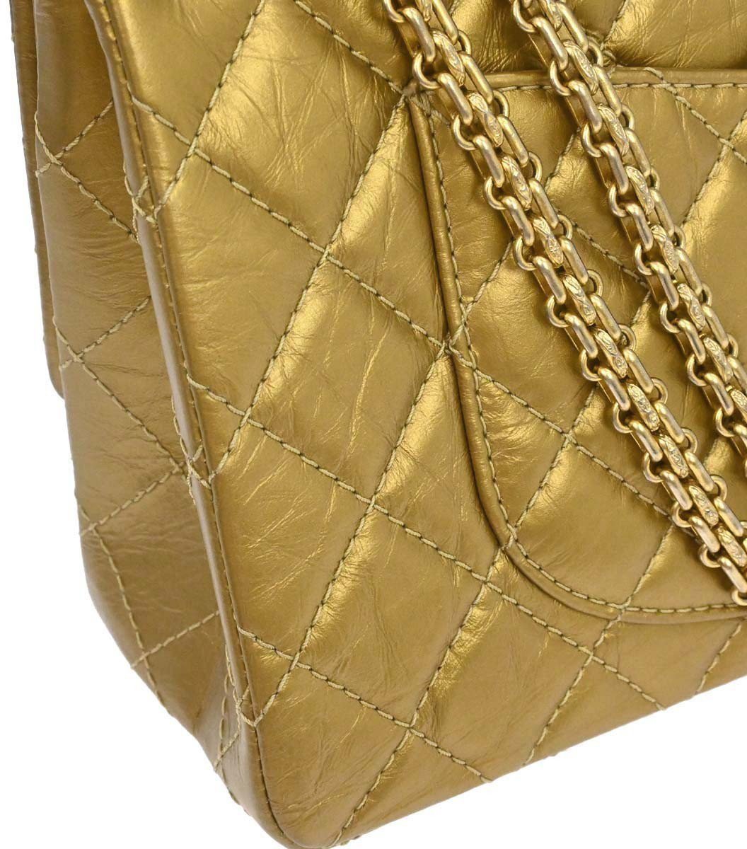Chanel Chanel 2.55 Shoulder bag Leather Goud
