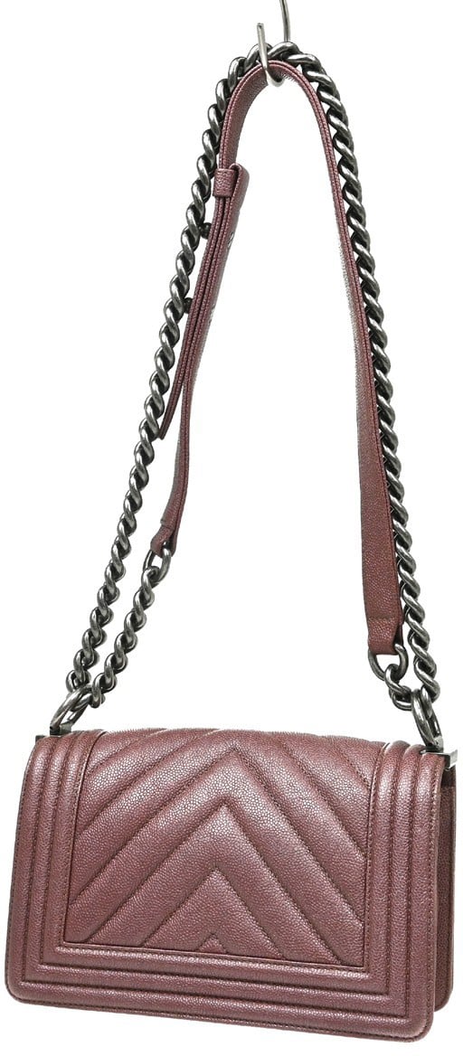 Chanel Boy Flap Chevron Caviar Small Paars