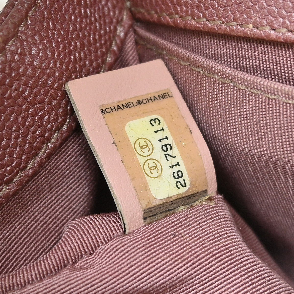 Chanel Boy Flap Chevron Caviar Small Paars