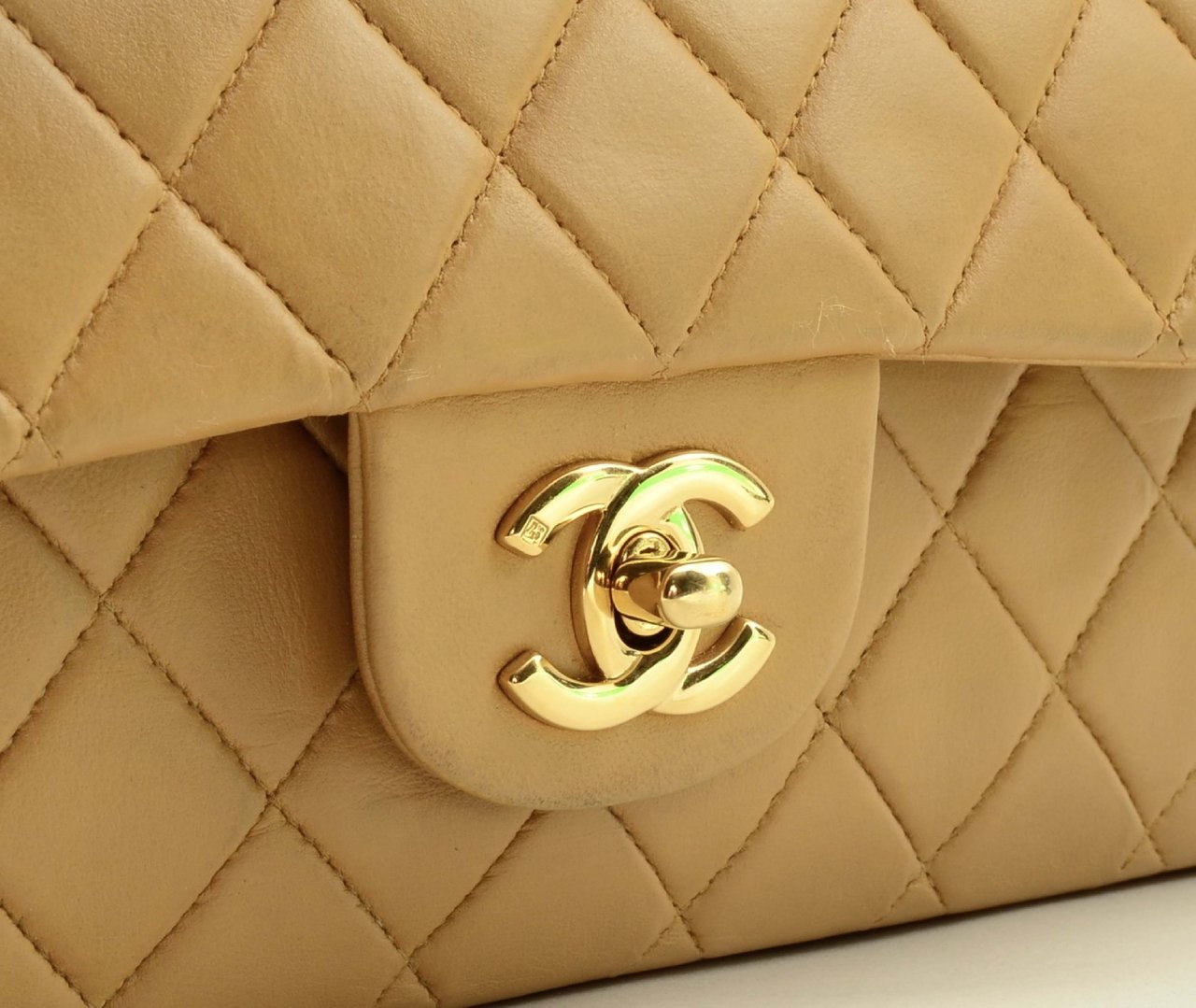 Chanel Vintage Classic Double Flap Leather 25 Beige