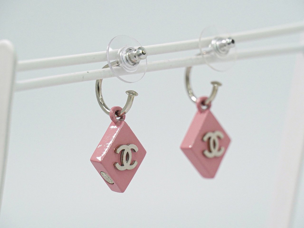 Chanel Vintage CC Square Drop Metal with Enamel and Lace Zilver