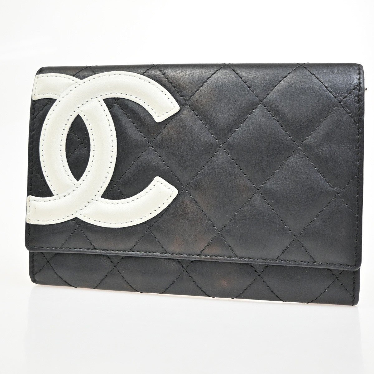 Chanel Chanel Cambon Bifold Wallet Quilted Lambskin small Zwart