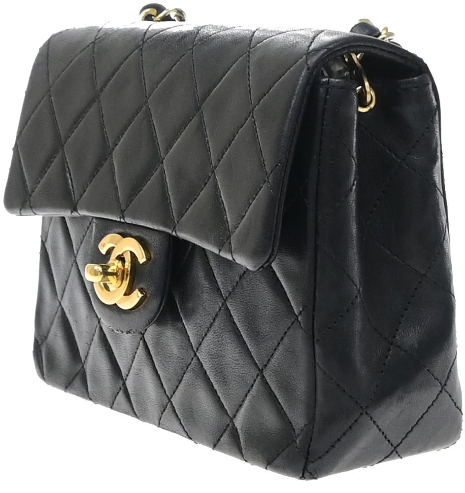 Chanel Vintage Square Classic Flap Quilted Lambskin Small Zwart