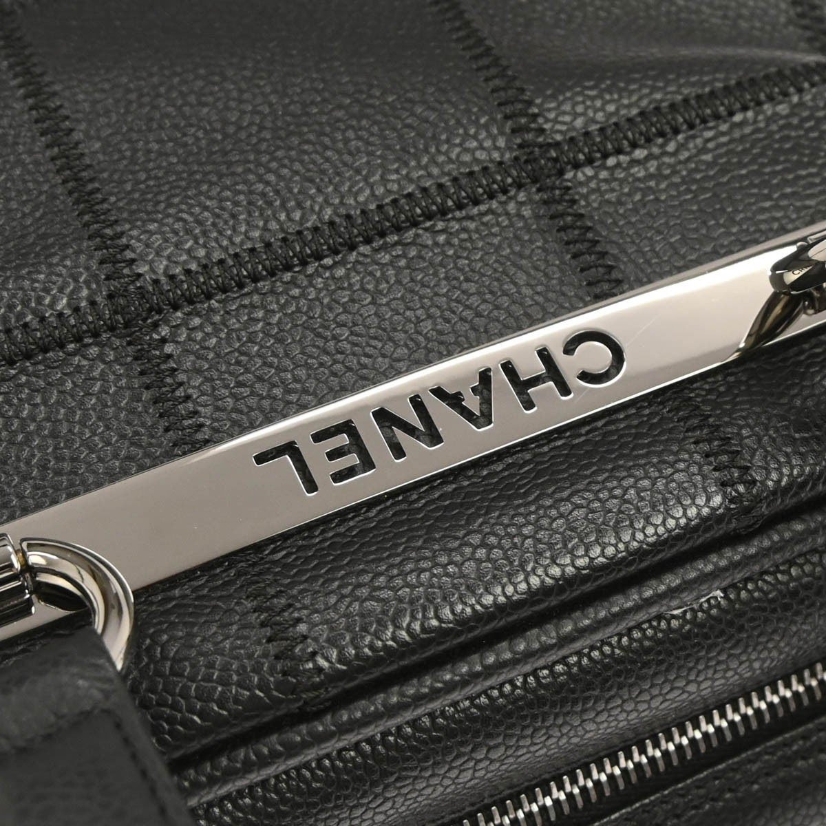 Chanel Chanel Square Stitch Top Handle Bag Quilted Caviar Zwart