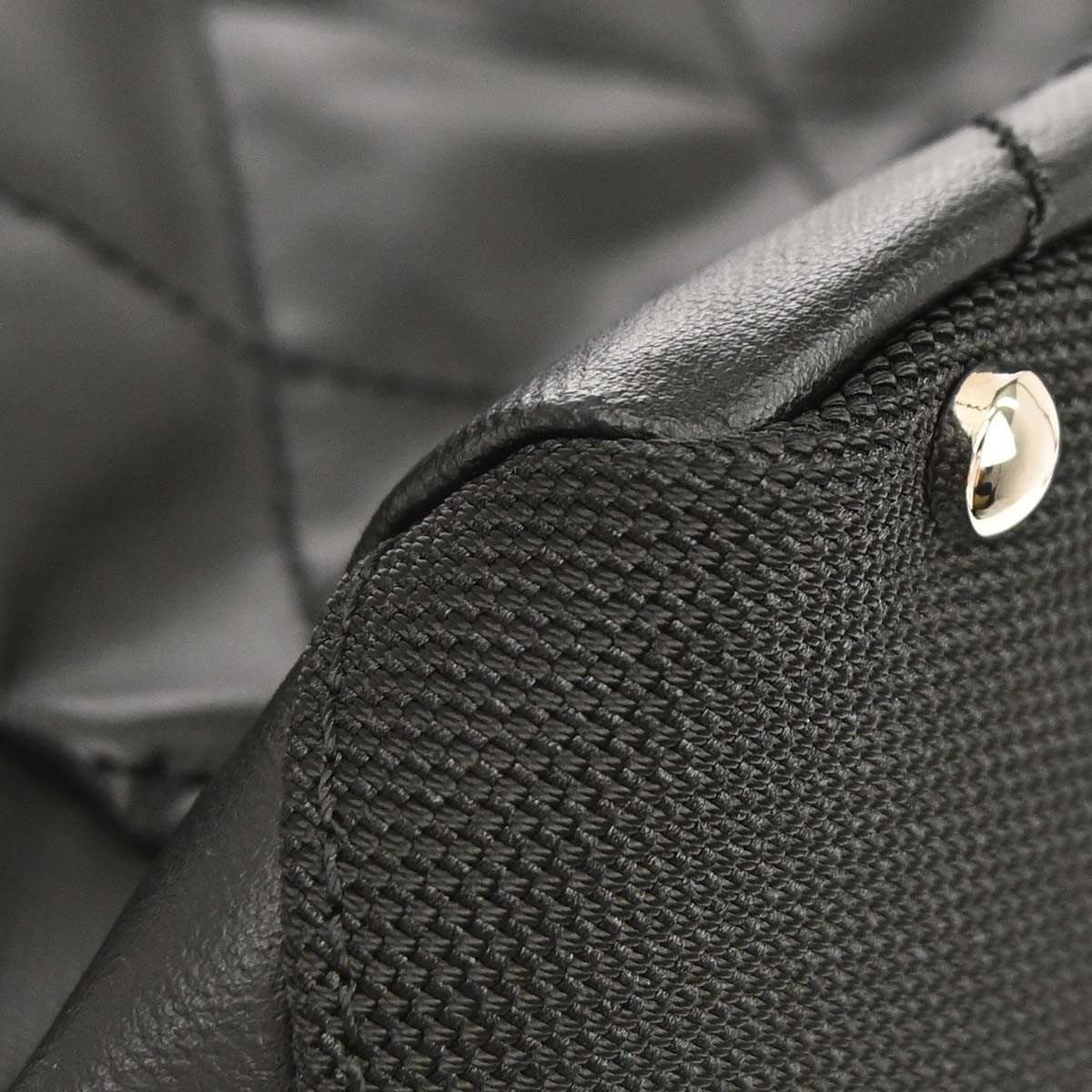 Chanel Biarritz Tote Quilted Coated Canvas Small Zwart