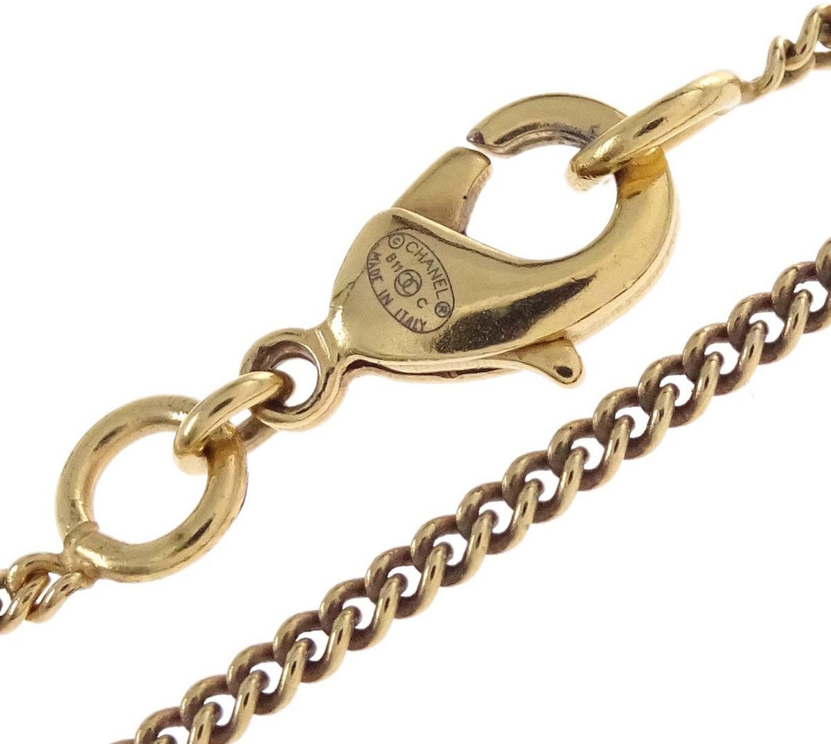 Chanel Vintage CC Pendent Plated Metal Goud