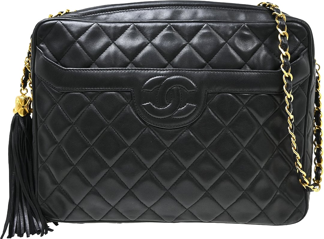 Chanel Vintage Camera Tassel Quilted Leather Medium Zwart