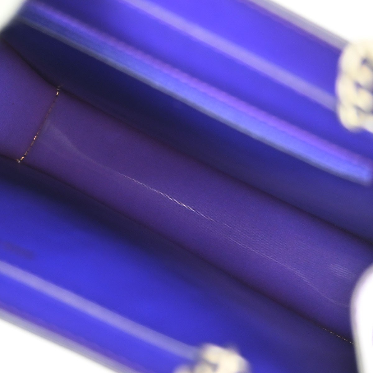 Chanel Chanel Vintage Holographic Chain Tote Vinyl Small Paars