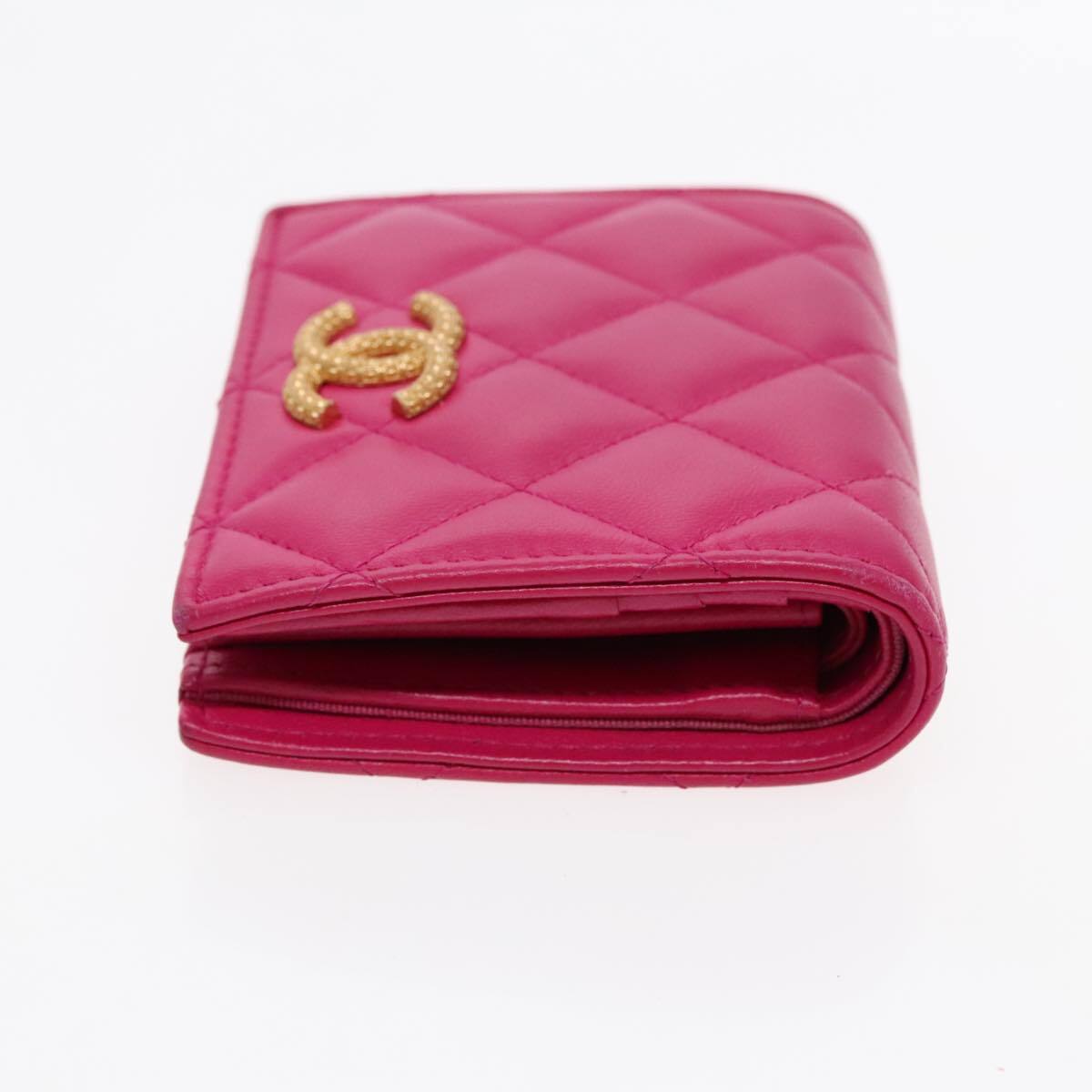 Chanel Chanel Textured CC Bifold Wallet Quilted Caviar Compact Roze
