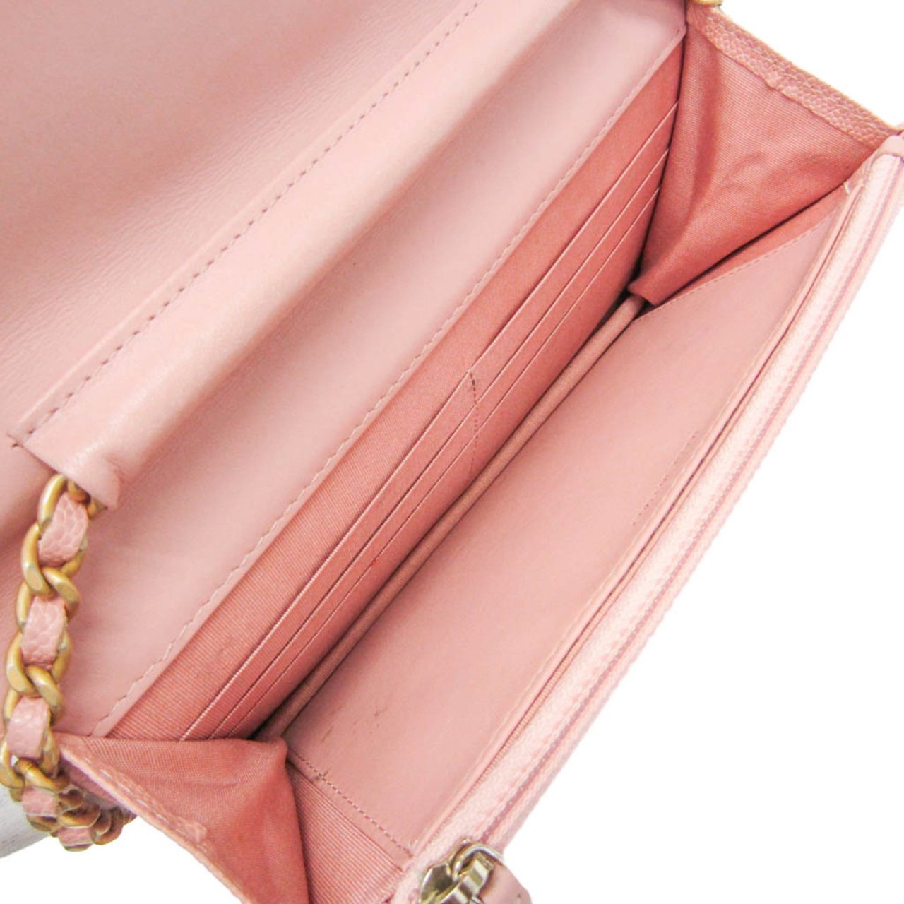 Chanel Boy Wallet on Chain quilted caviar Roze