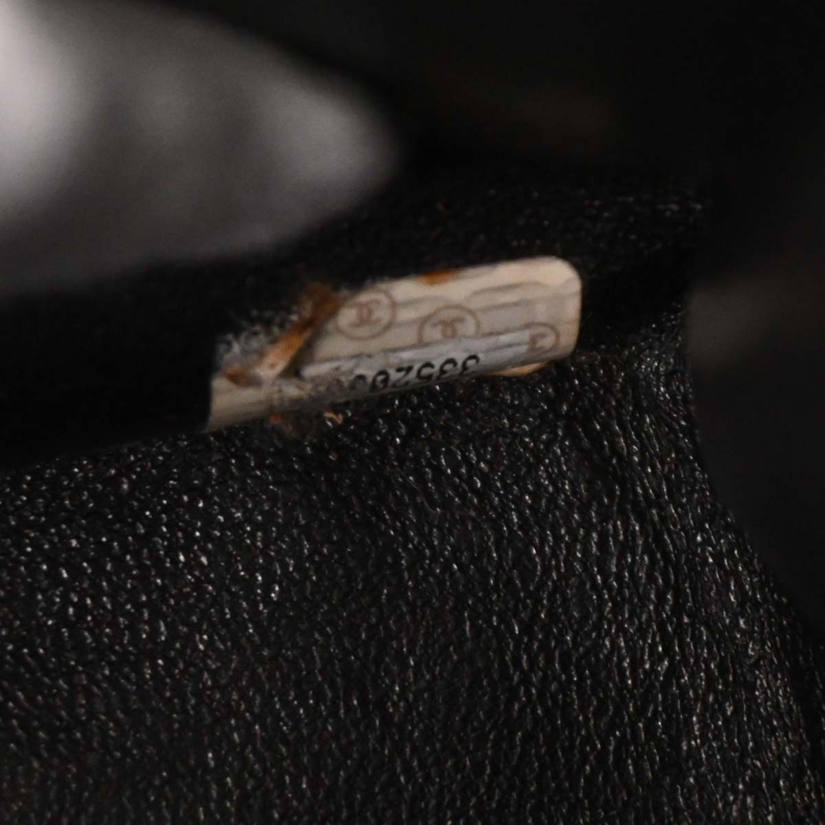 Chanel Chanel Vintage Top Handle Bag Vertical Quilt Lambskin Medium Zwart