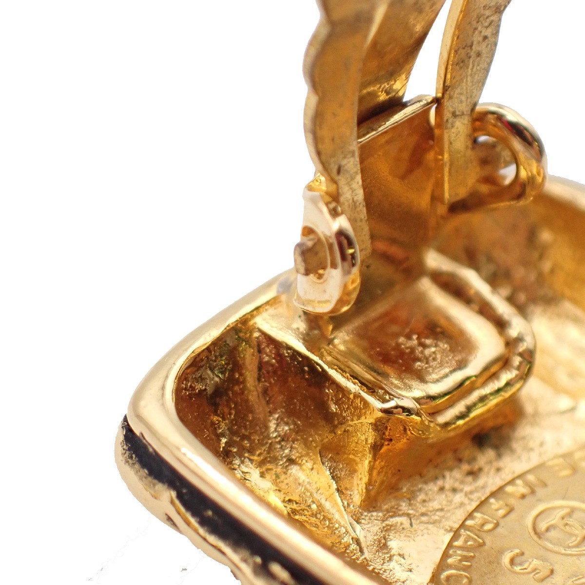 Chanel Chanel Square CC Symbols Clip-On Earrings Metal Goud