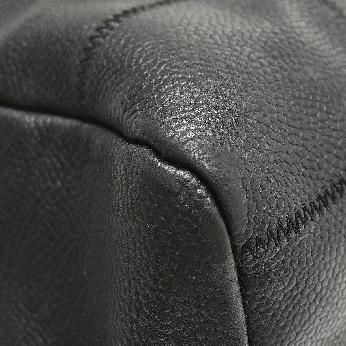 Chanel Square Stitch CC Boston Quilted Caviar XL Zwart