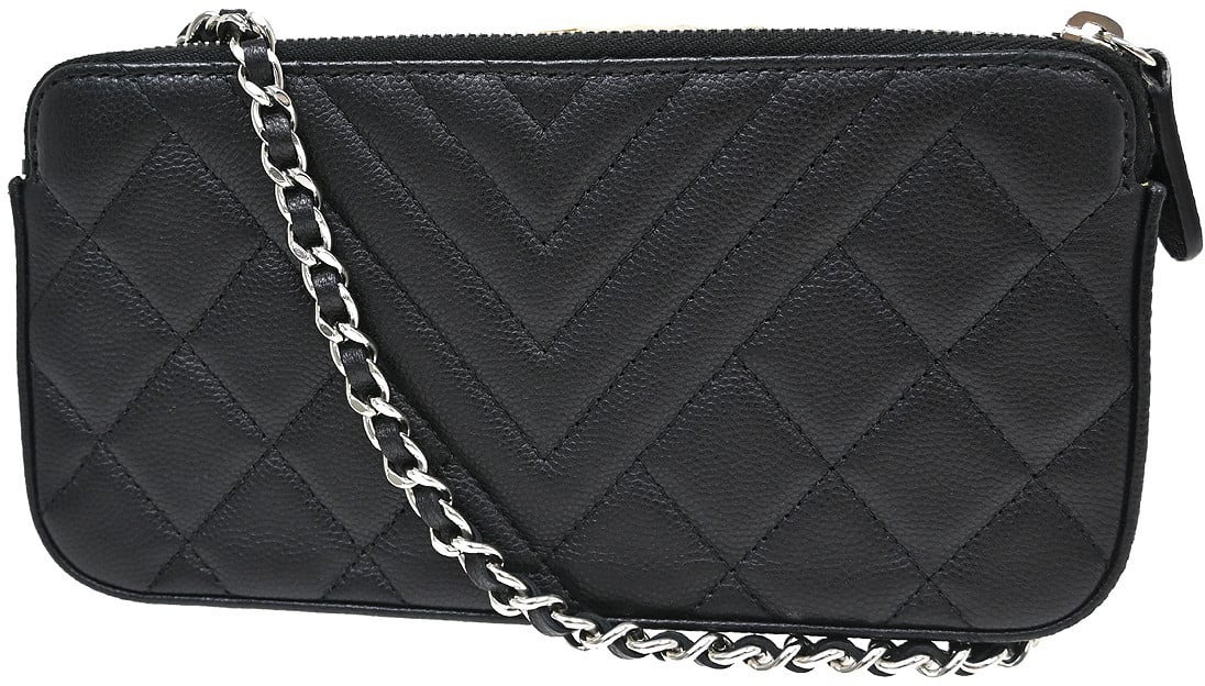 Chanel Diamond CC Double Zip Clutch with Chain Quilted Lambskin Zwart