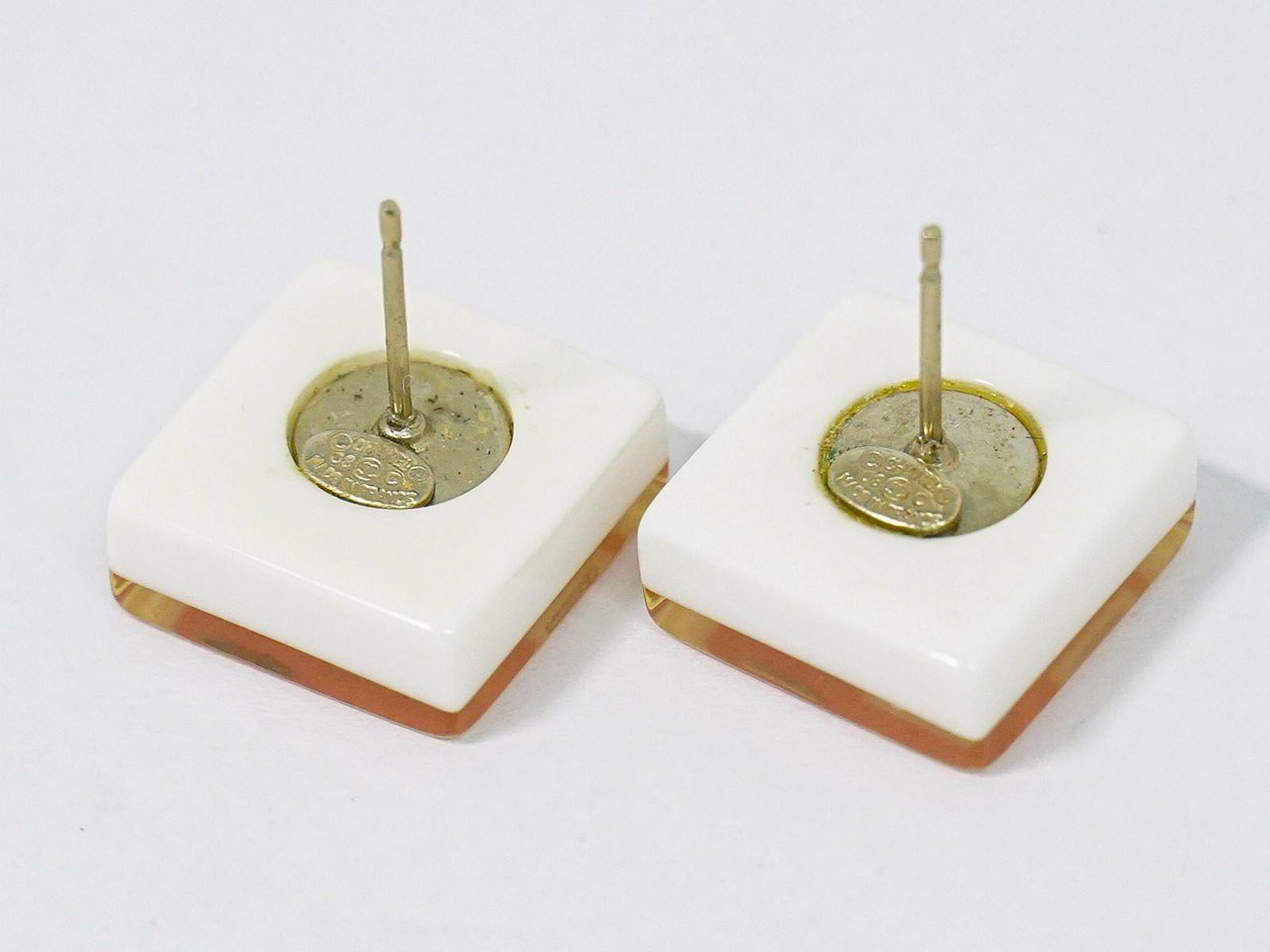 Chanel Chanel CC Square Stud Earrings Resin and Metal Roze