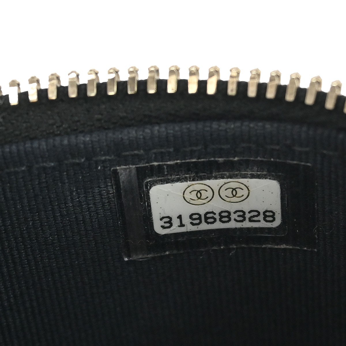 Chanel Chanel Vanity Case with Pearl Chain Quilted Lambskin Mini Zwart