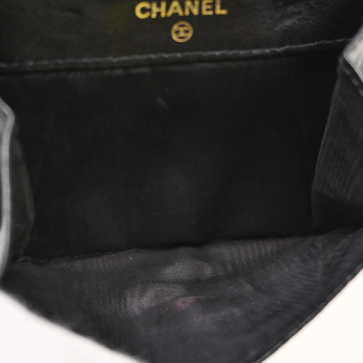 Chanel Vintage Timeless Bifold Caviar Compact Zwart