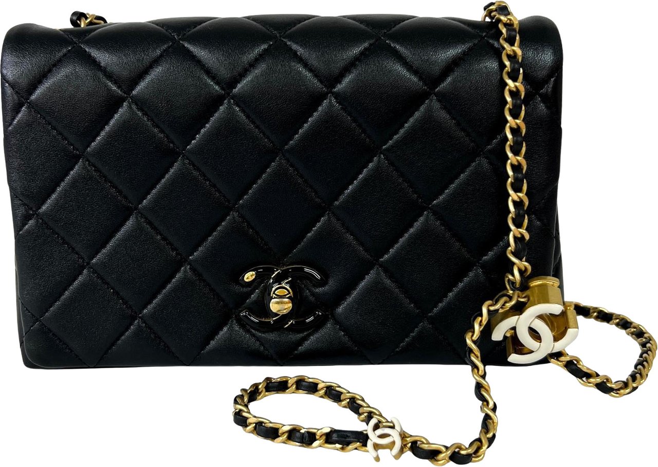 Chanel Chanel Enamel Multi CC Chain Flap Bag Quilted Lambskin Mini Zwart