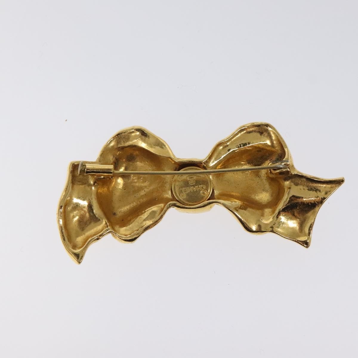 Chanel Chanel Vintage CC Bow Brooch Felt with Faux Pearls Goud