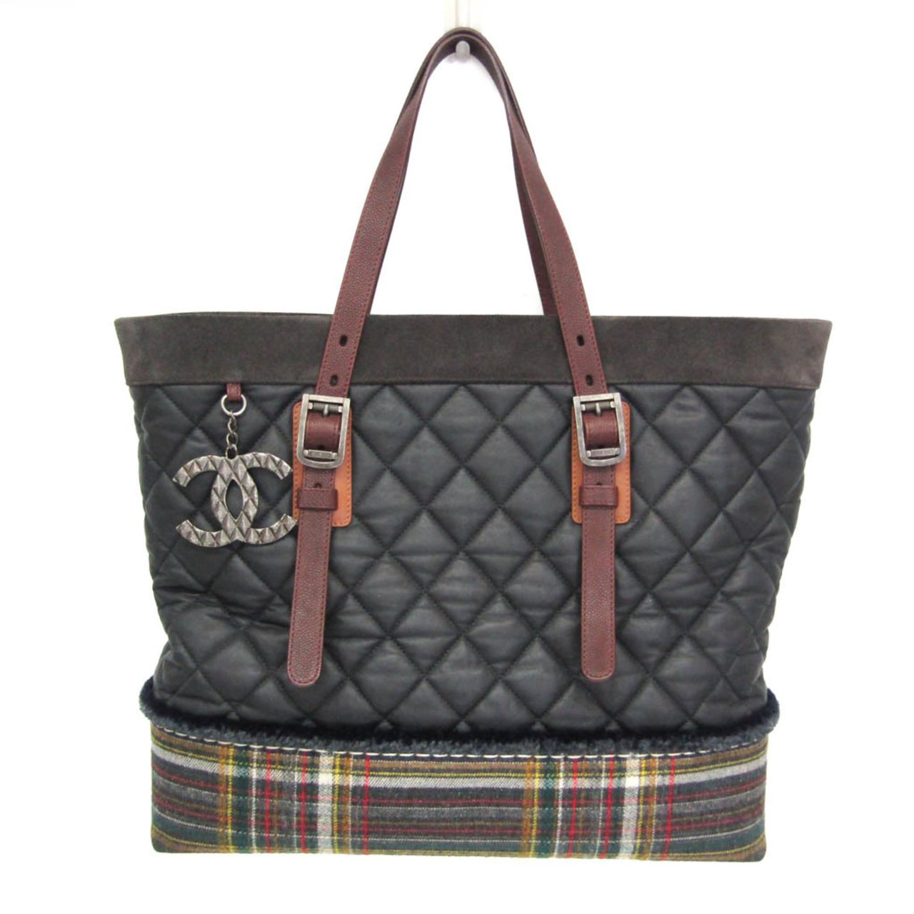 Chanel Chanel Paris-Edinburgh Tote Quilted Mixed Coated Canvas with Flannel Medium Divers