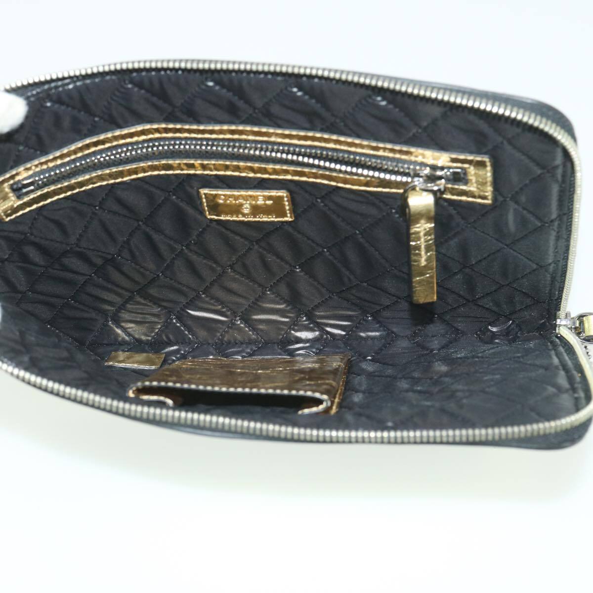 Chanel Chanel Je ne suis pas en solde Leather Goud