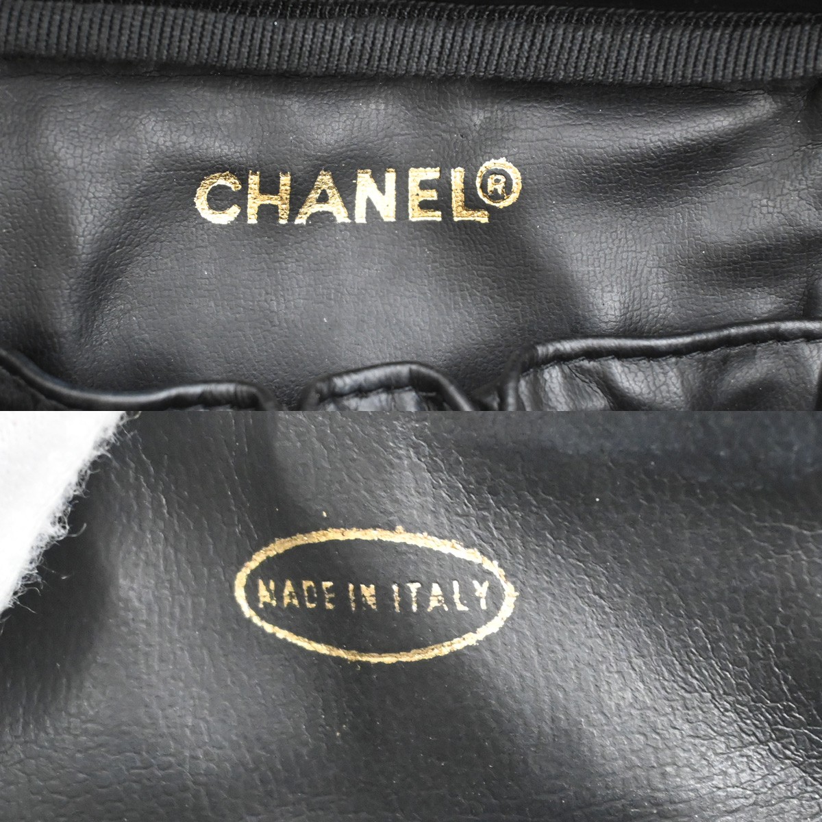 Chanel Chanel Vintage Cosmetic Case Leather Tall Zwart
