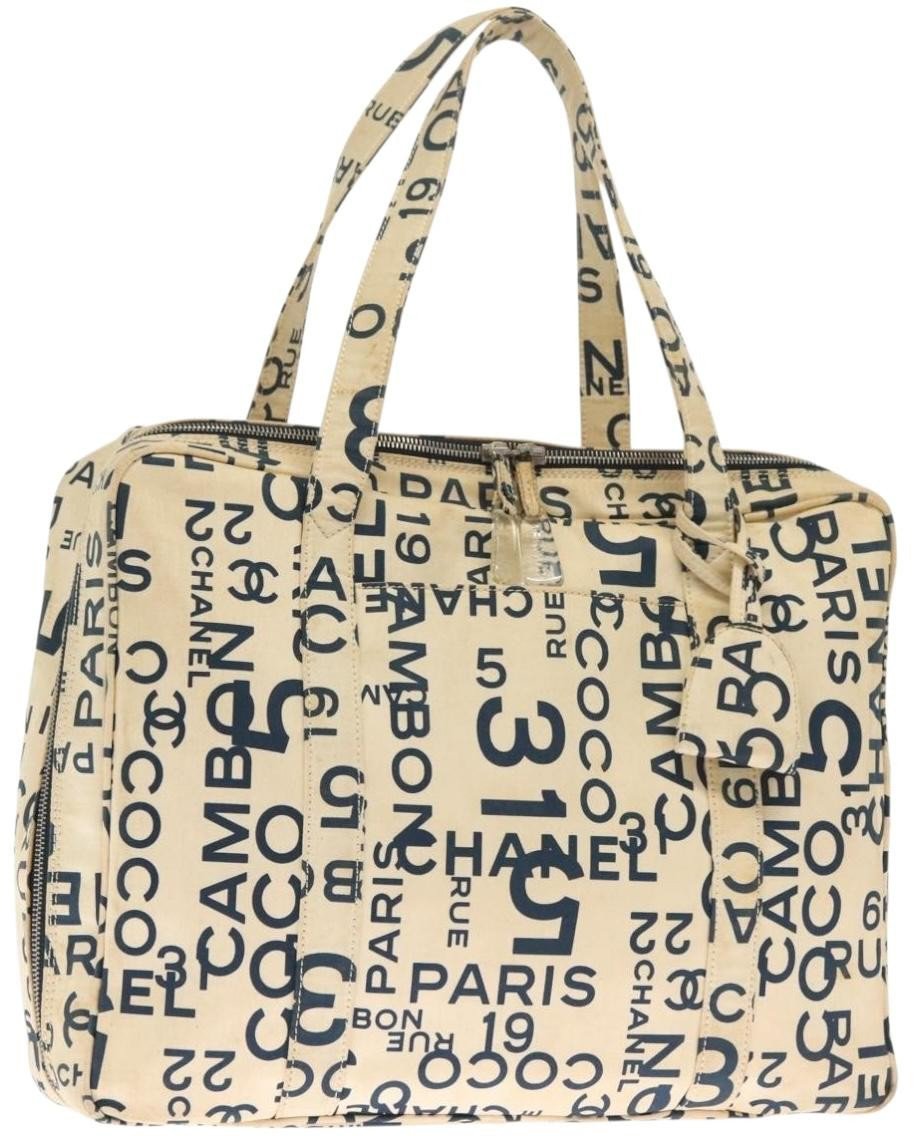 Chanel Chanel Cambon Canvas Wit