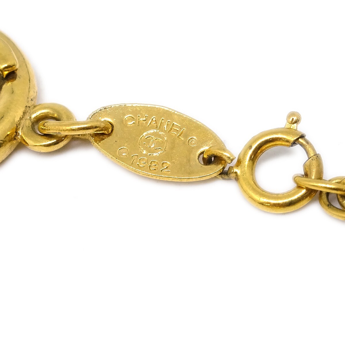 Chanel Chanel CC Cutout Round Bracelet Metal Goud