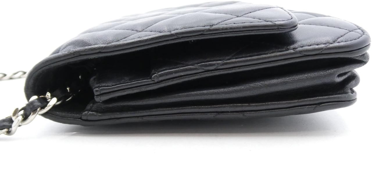 Chanel Coco Wallet on Chain Fringe Chevron Denim Zwart