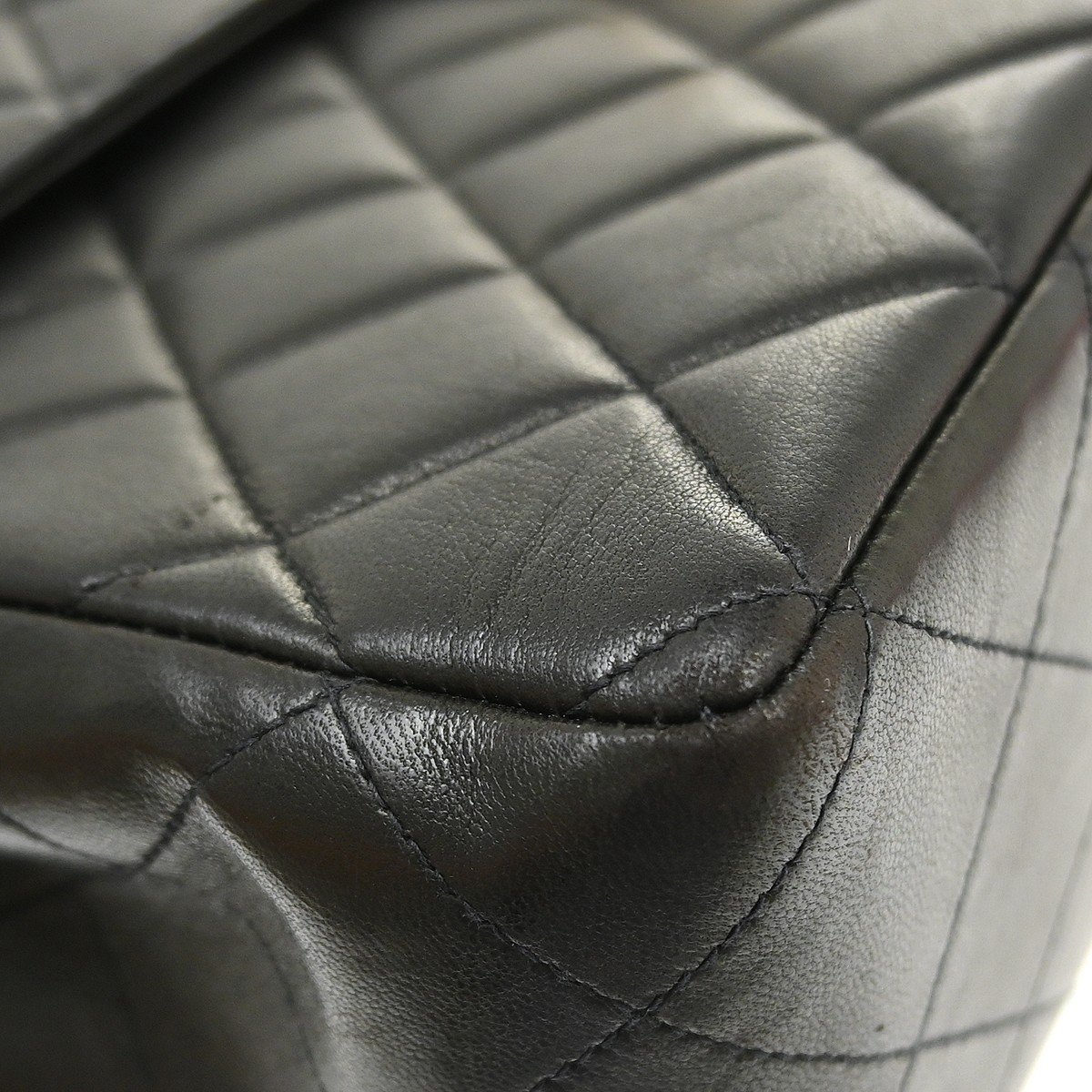 Chanel classic flap lambskin Jumbo Zwart